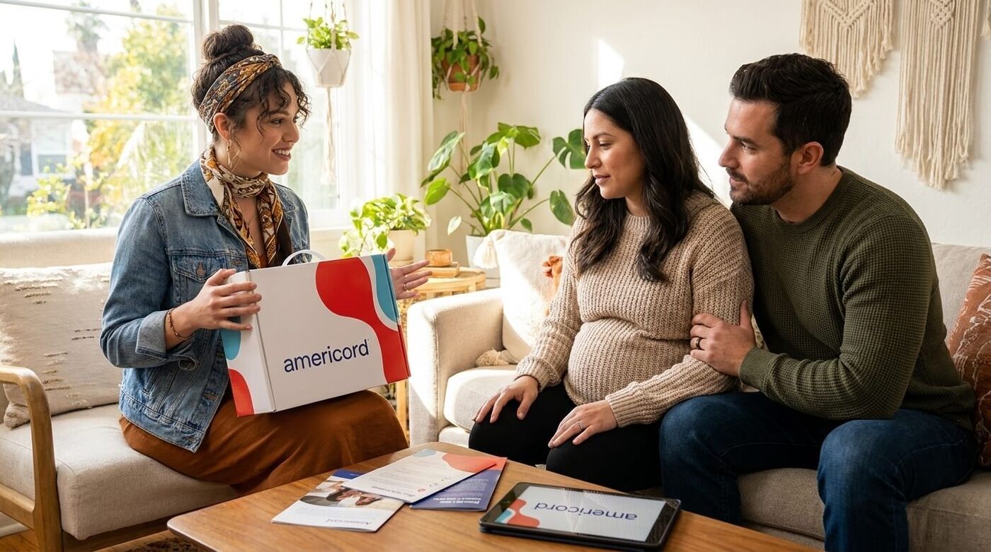 Doula talking to mother about stem cell banking with americord